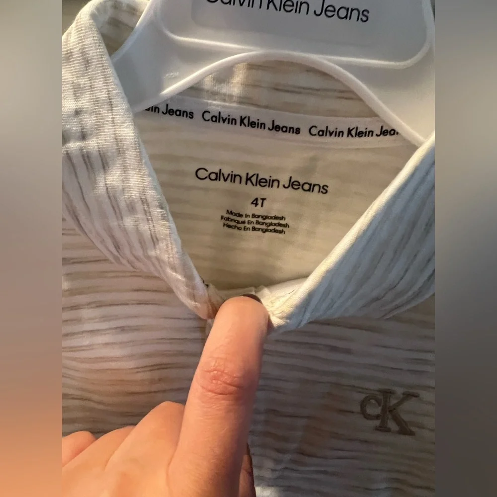 Boys Size 4T Calvin Klein 2 Piece Set New